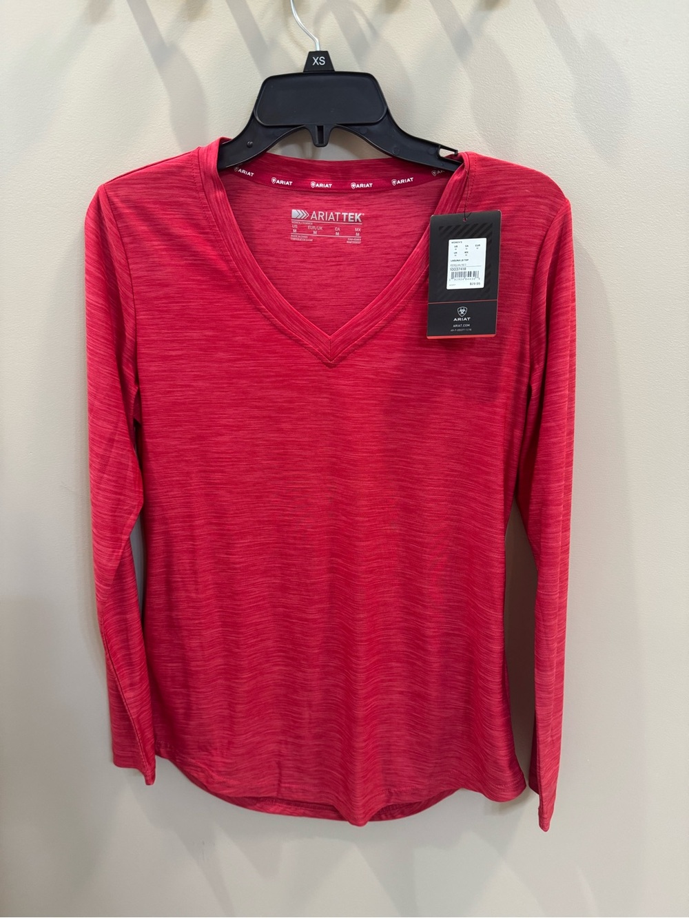 NWT Ariat Heathered Raspberry-Red V-Neck Long Sleeve Top Ariat Tek Cole wear